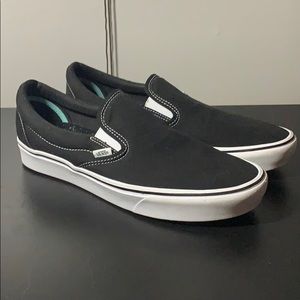 Classic black/true white comfycush slip on Vans